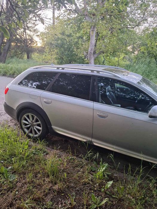 Продавам лек автомобил Ауди А 6 allroad