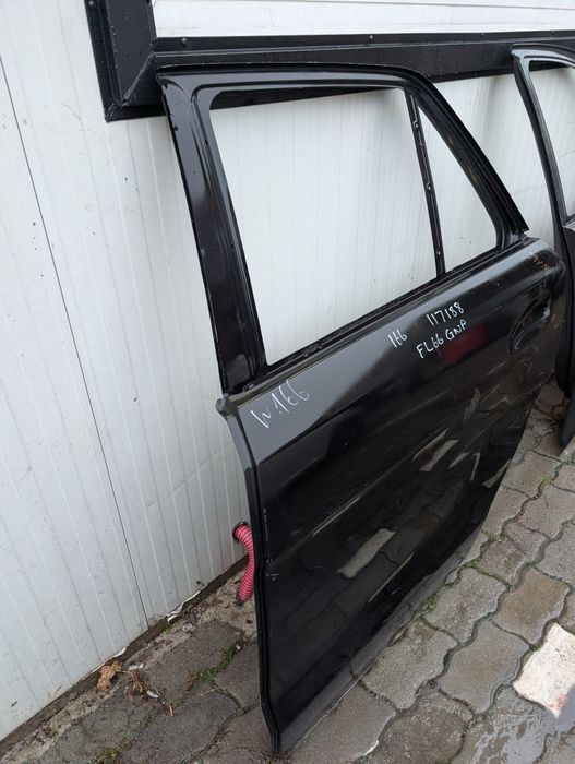 Задна лява врата за Мерцедес гле w166