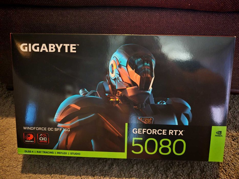 НОВА ! Видео карта RTX™ 5080 WINDFORCE OC SFF, 16GB GDDR7, 256-bit