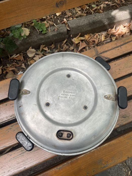 Електрическа тенджера с кабел