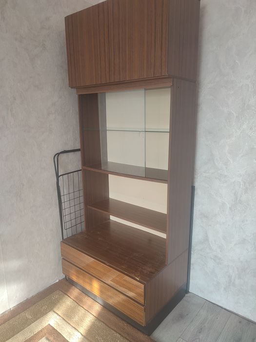 Бесплатно Сервант