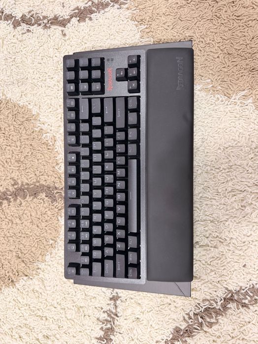 Tastatura Redragon Karma mecanica brown TKL RGB wireless 2.4 / BT5.2