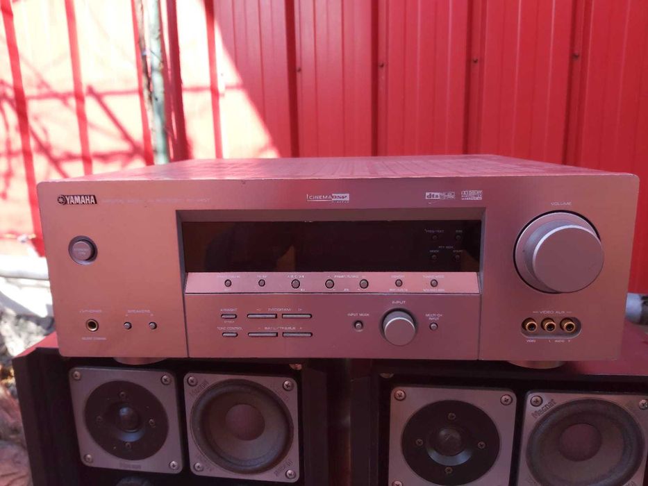 Doua amplificatoare : Yamaha RX-V457  si Pioneer VSX-D810 S