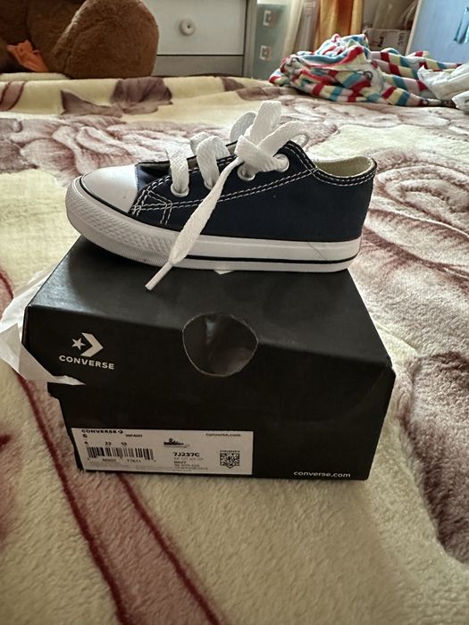 Adidasi copii superbi