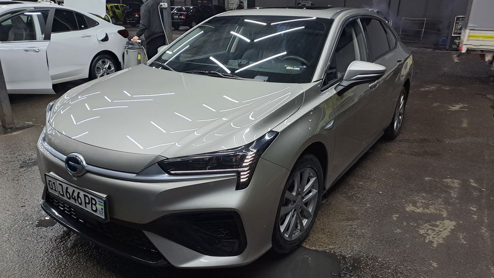 Электромобил Гак аион s 580  нархи 18500$