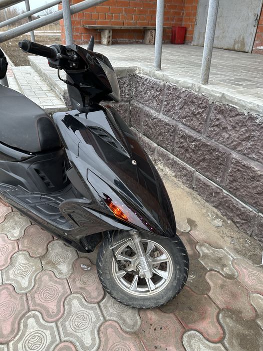 Скутер Vento corsa 125cc на конфе