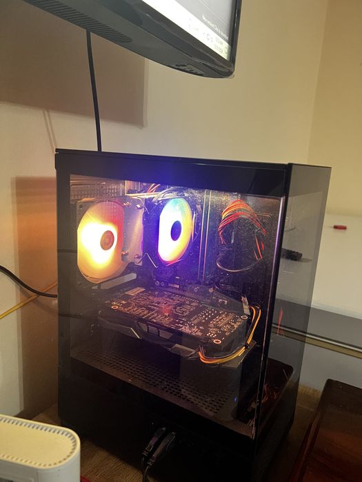 Vand pc intel core i 5, nvidia gtx 1060