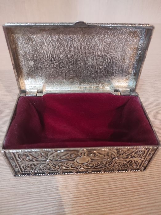 Шкатулка мельхировая