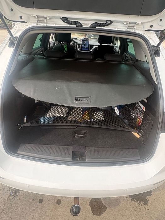 Vând Opel asta k 2017