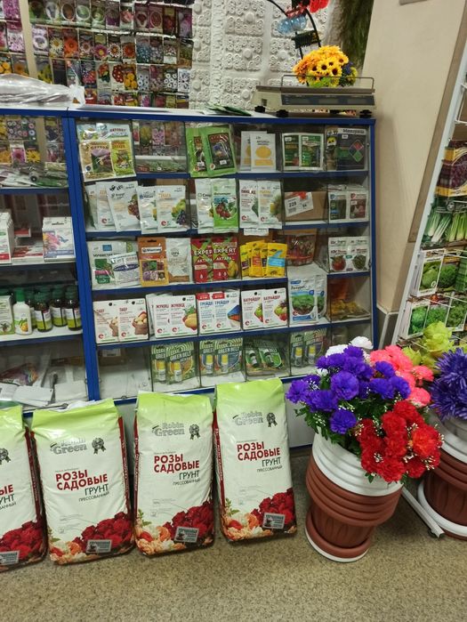 Продам два прилавка.