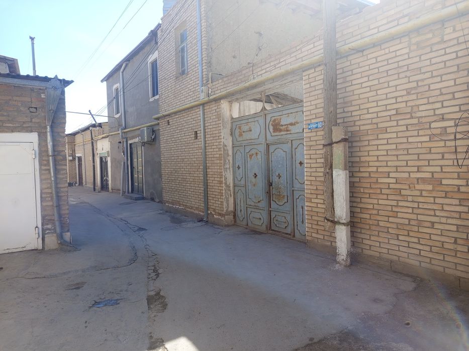 Эски шахарда ховли сотилади