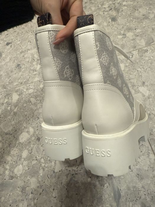 Guess Vaina дамски боти