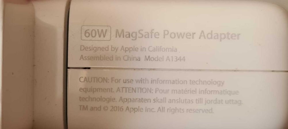 Incarcator pentru laptop Apple 60W,stare buna