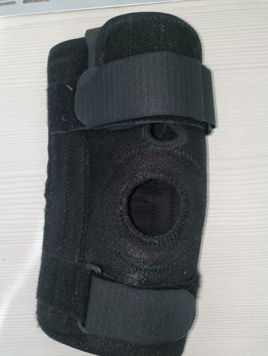 Фиксирующий наколенник