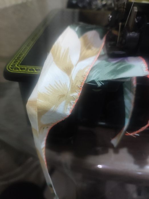 Бытовой оверлок FN-2-7