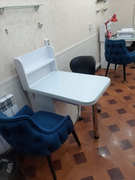 Сдается место в салоне для маникюра