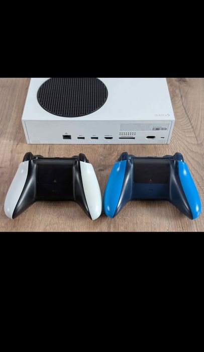 Xbox series s  2 manete