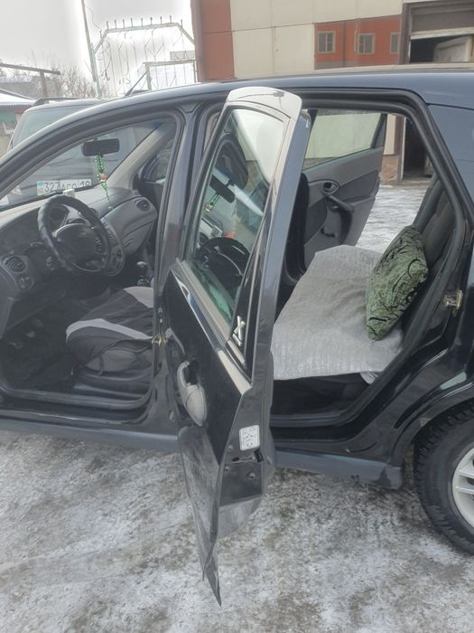 Авто форд фокус1