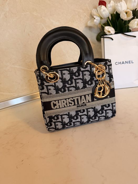 Дамска чанта Lady Dior mini