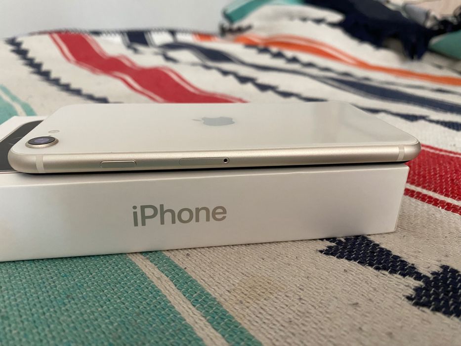 iPhone SE Gen3 Новый 64 Gb White