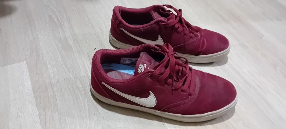 Nike SB цвят бордо