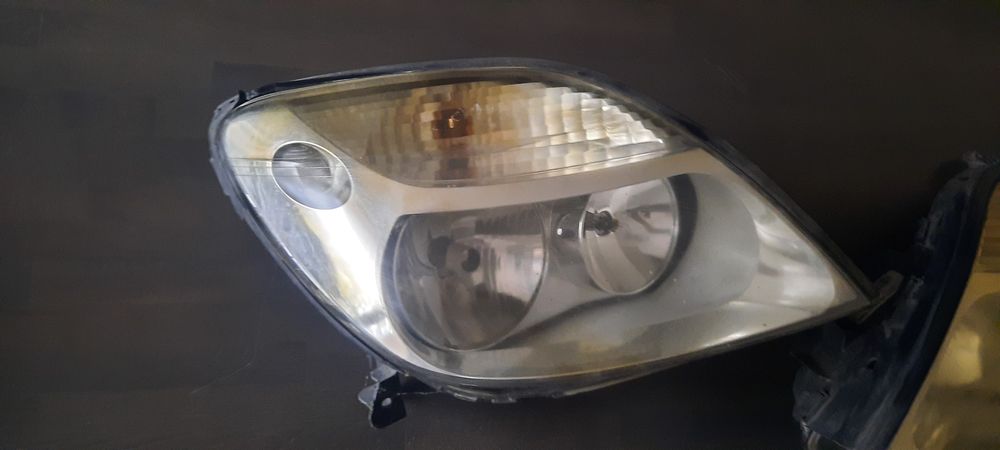Renault Scenic - оригинални фарове