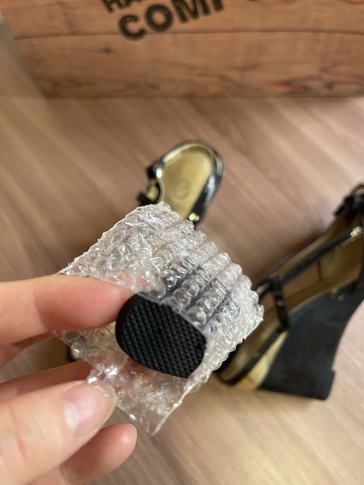 Туфли. Женская обувь