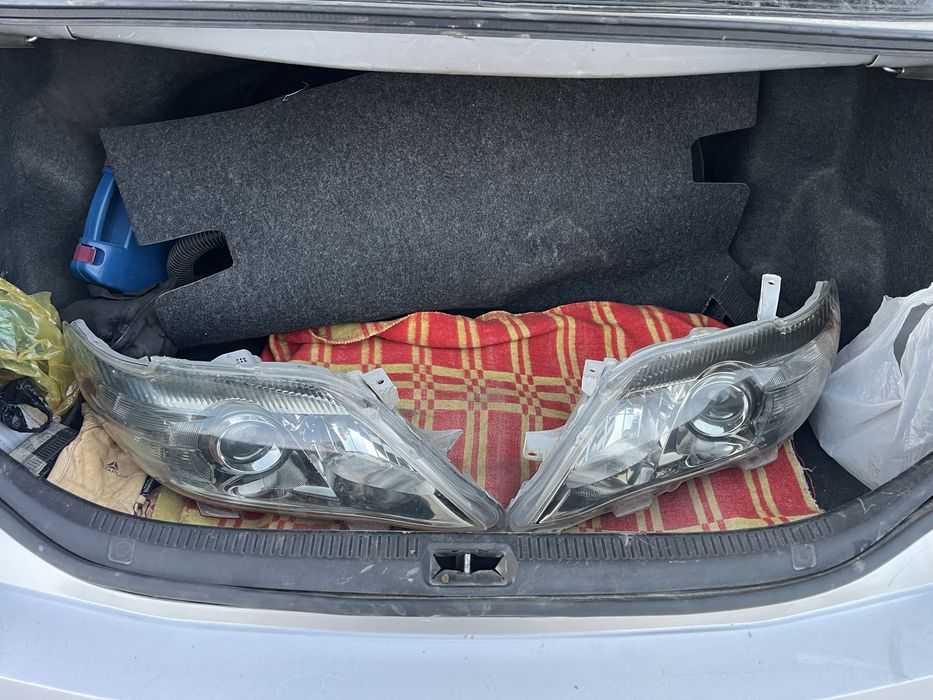 Продам срочно фары