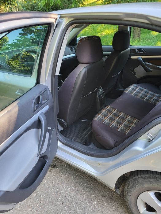 SKODA Octavia 2008 — imagine 4