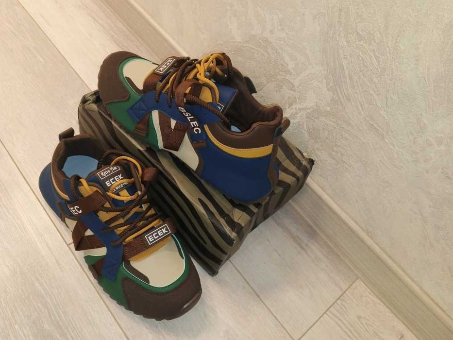 Кроссовки мужские