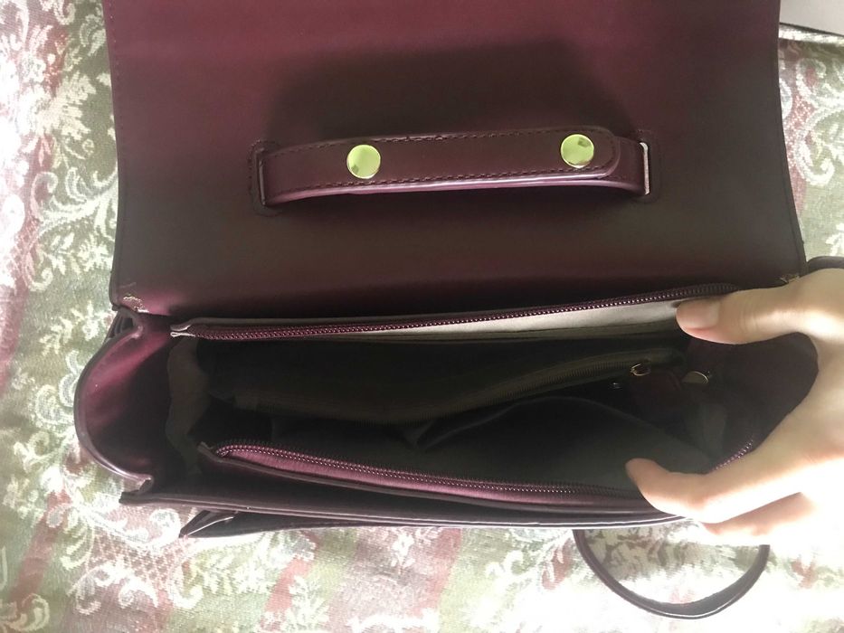 Дамски чанти от изкуствена кожа