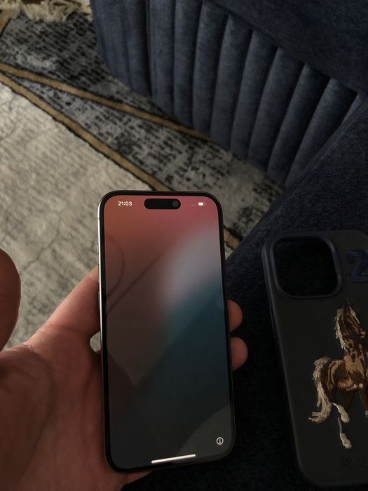 IPHONE 15pro natural