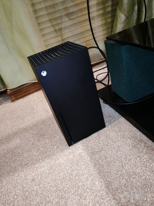 Xbox series x Сотилади