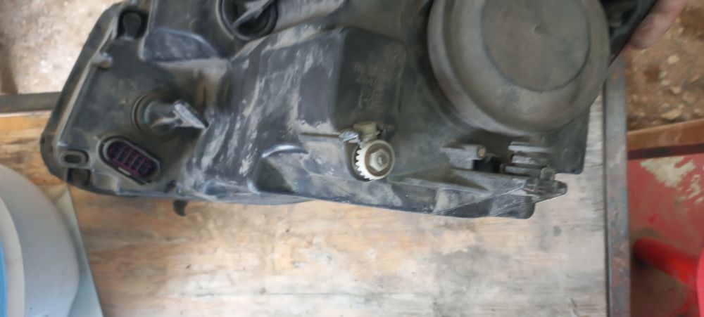 Фара Фольксваген Кадди