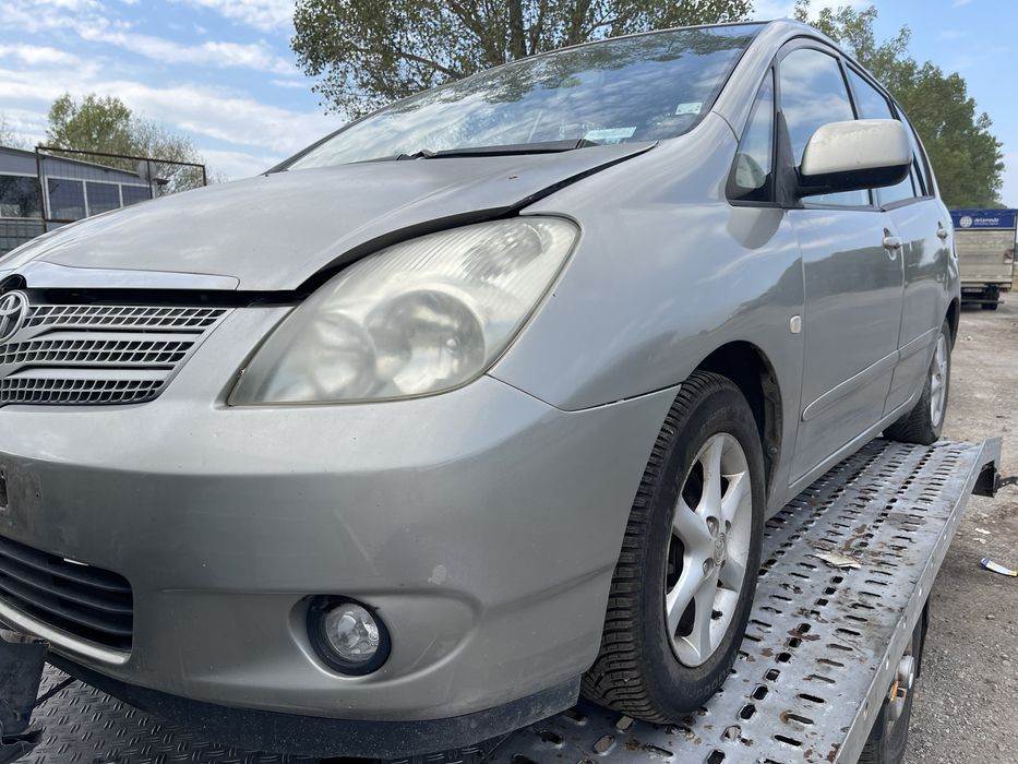 Toyota Corolla Verso1 1.8 VVT-i на части