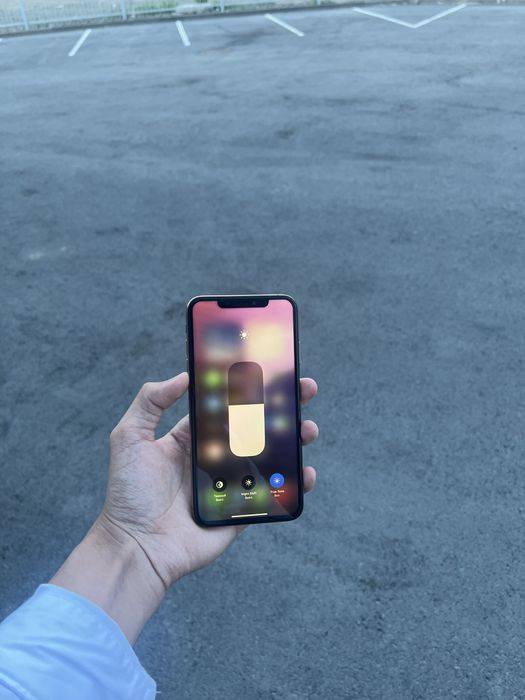 Продам срочно iPhone Xs Max 64GB