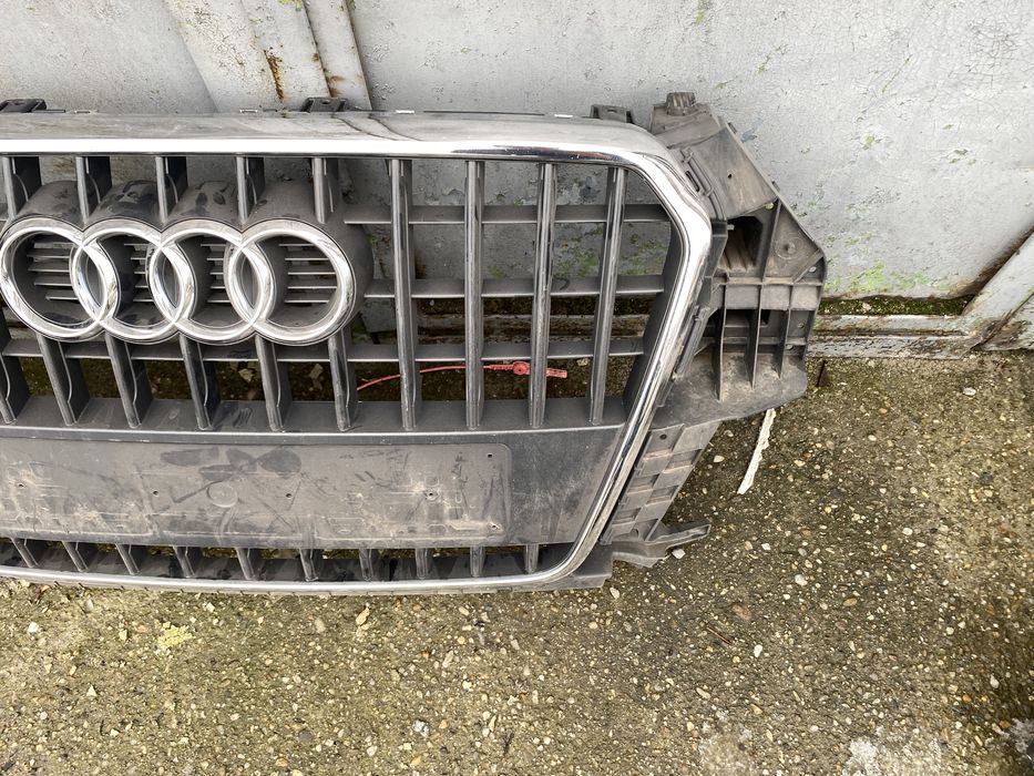 Grila Audi Q3 8U 2011 - 2015 grila radiatoare bara fata