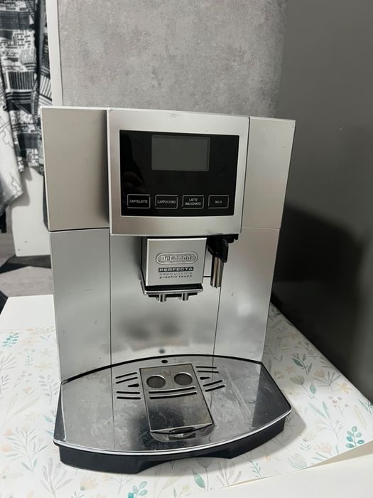 Продам кофемашину DeLonghi