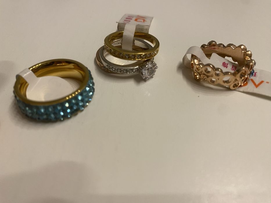 Ocazie! Lot muuuulte bijuterii