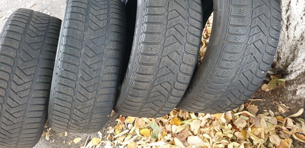 4 Cauciucuri 235/55/17 Pirelli IARNA M+S imp.Germ.