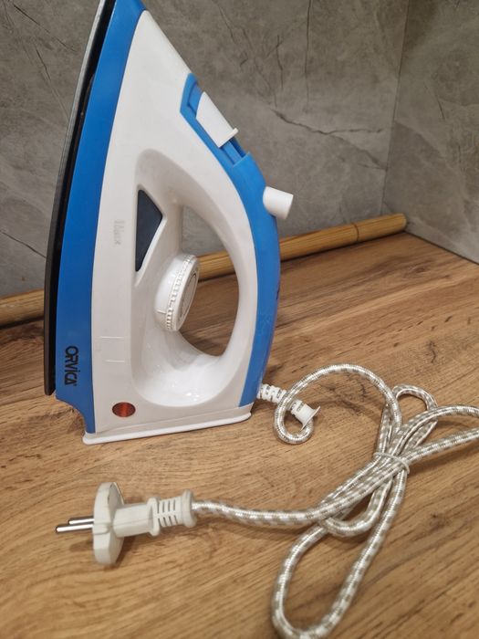 Продам утюг новый