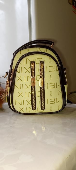 Рюкзачек новый очень удобный