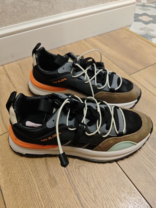 Кроссовки на мальчика