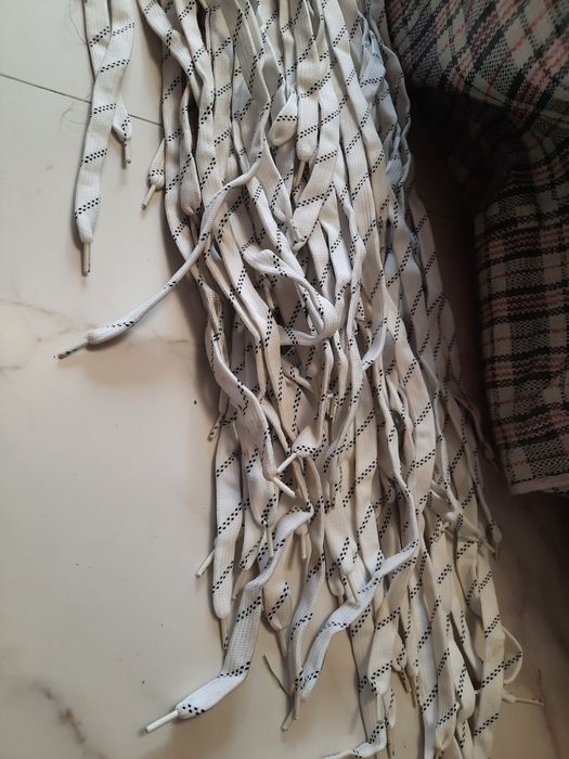 Шурки для коньков