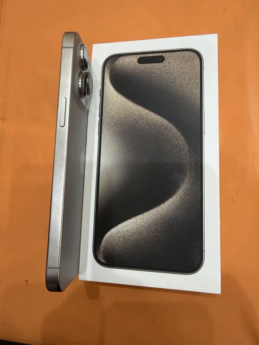 Продам iphone  15 Pro max 256GB