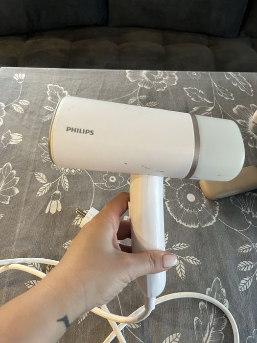Уред за гладене с пара Philips STH 3000