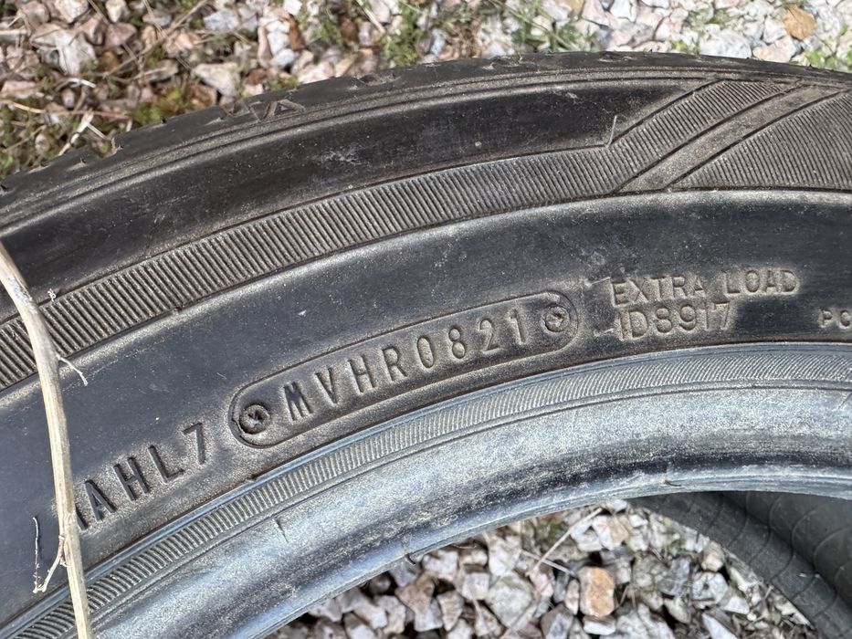 245 50 18 летни гуми Falken