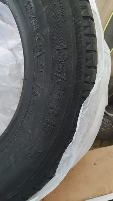 летняя резина Мишлен  две покрышки