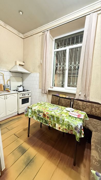 Продажа офисного помещения 1 линия Шота Руставели 86м2