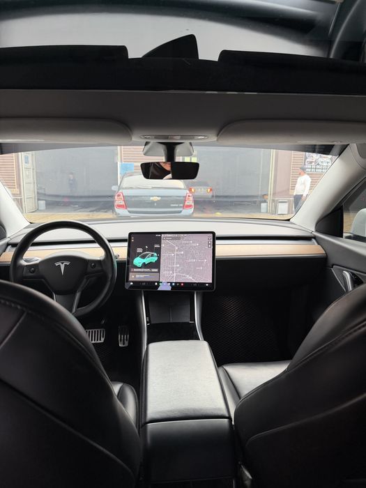 Tesla Model Y 2020 — 6